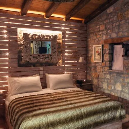 Pensión μαγεμένο βουνό 4*